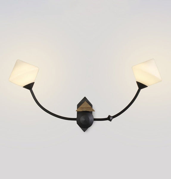 Willie Wall Lamp
